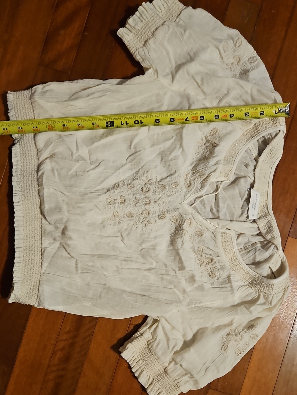 Lucky Brand Light Cream Embroidered Women’s Cropped Peasant Top